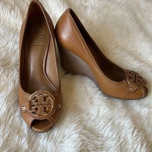 Amanda Hight open toe Heels Wedge